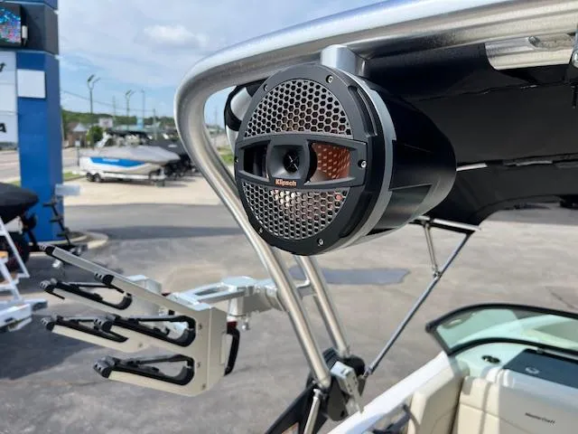 Slide: The Image of 2025 MasterCraft NXT23 boat with Klipsch speaker and wakeboard rack. - 17