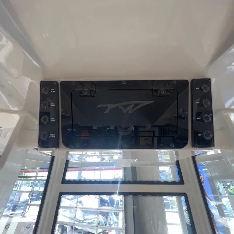 Slide: The Image of Tidewater 198 CC Adventure 2026 - 22