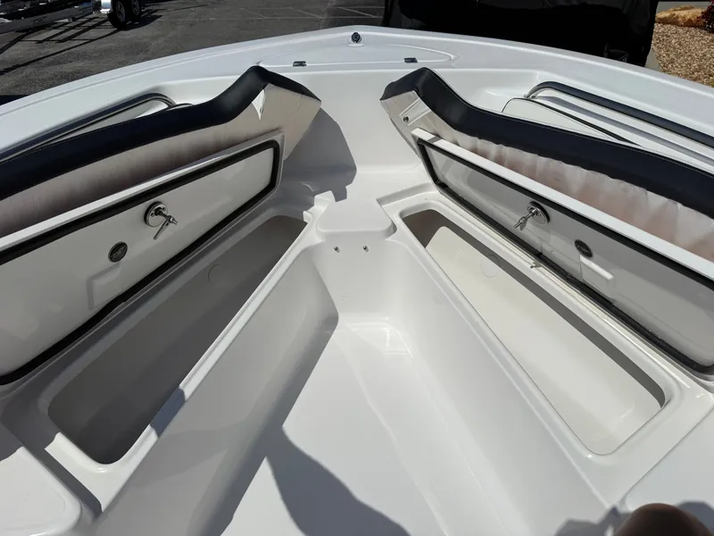 Slide: The Image of Tidewater 198 CC Adventure 2026 - 13