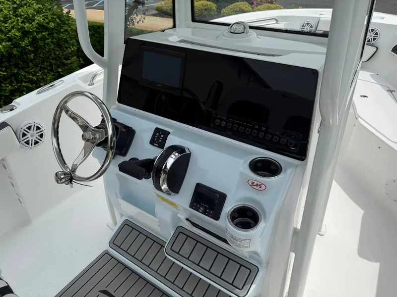 Slide: The Image of Tidewater 220 LXF 2026 - 17