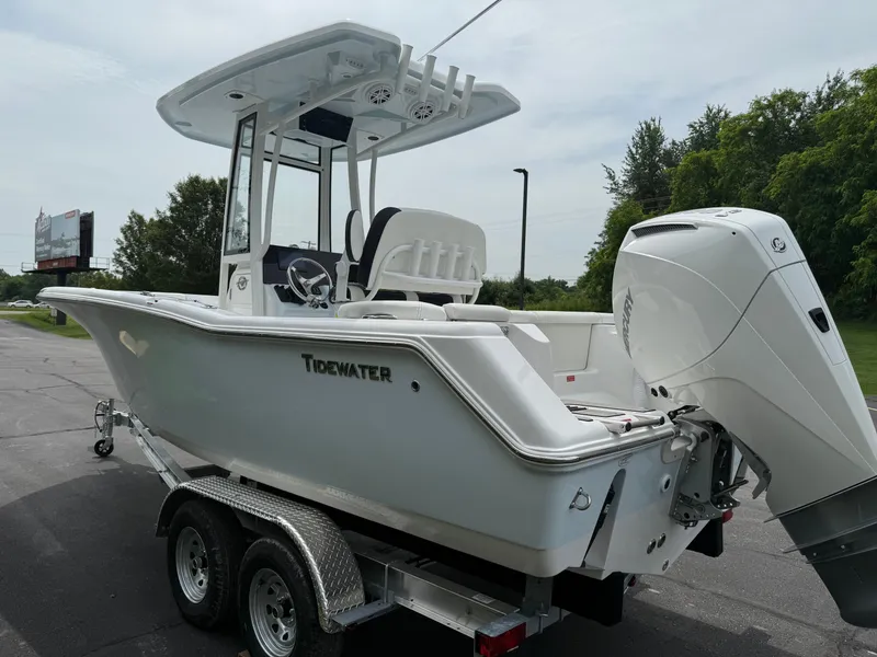 Slide: The Image of Tidewater 220 LXF 2026 - 8