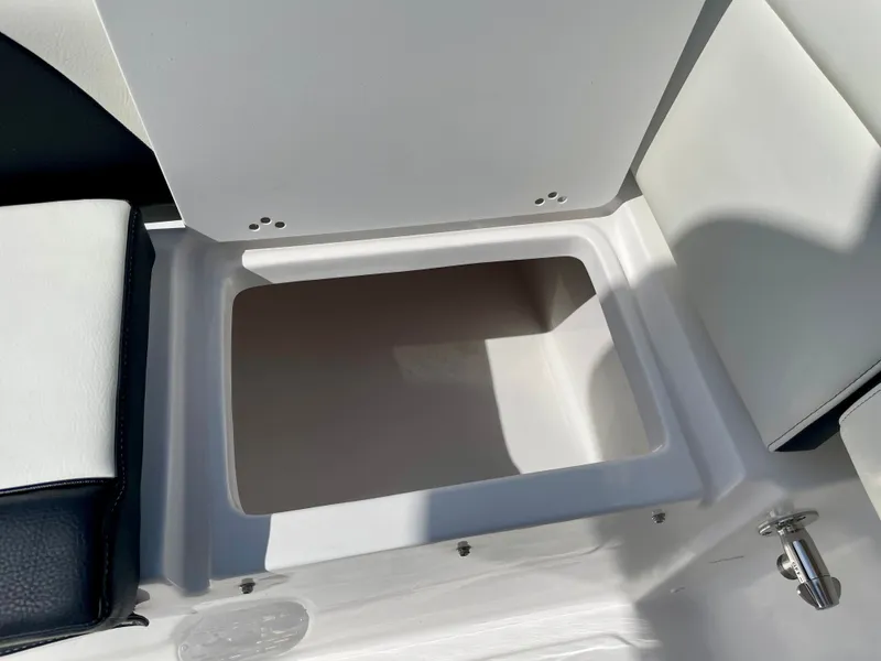 Slide: The Image of Tidewater 232 LXF 2026 - 28