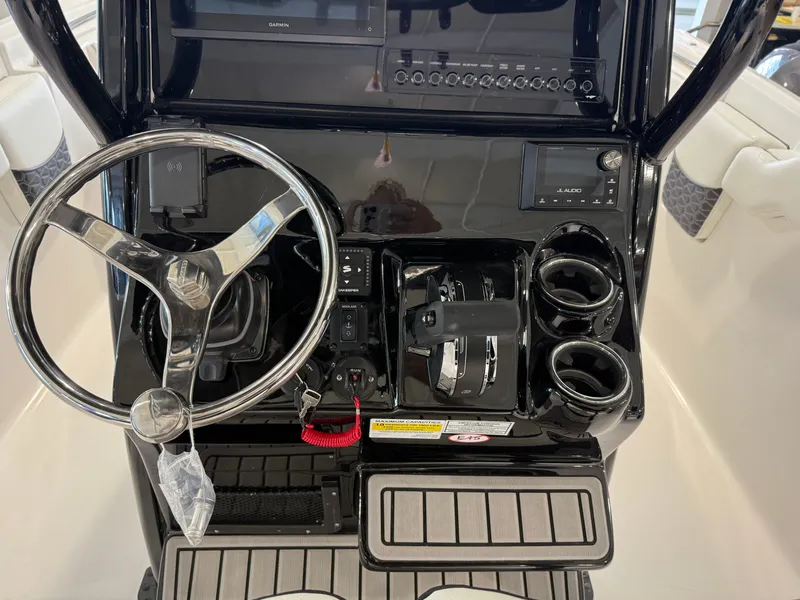 Slide: The Image of Tidewater 232 LXF 2026 - 18