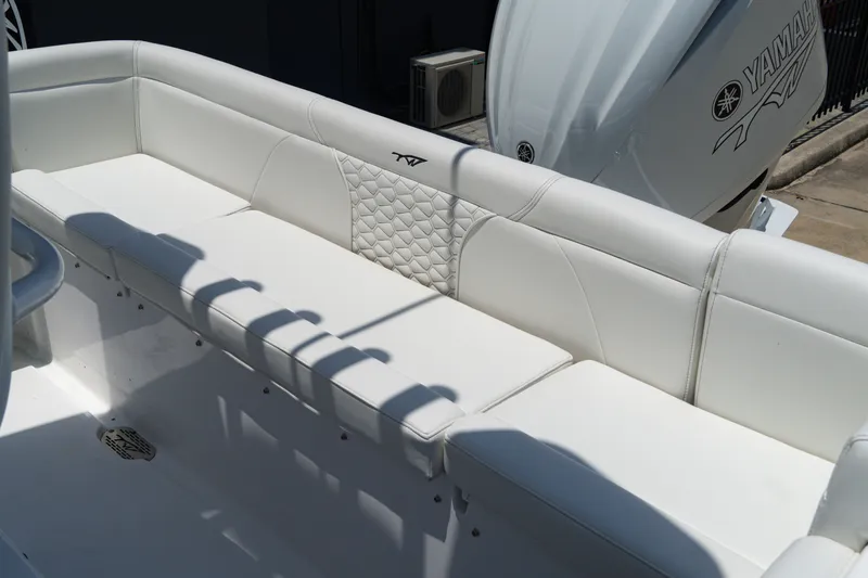 Slide: The Image of Tidewater 232 LXF 2026 - 10