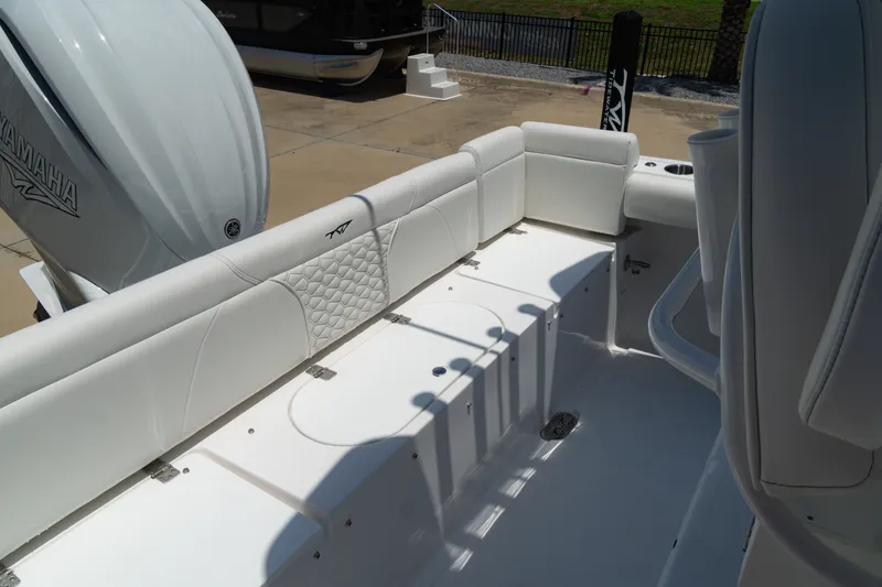 Slide: The Image of Tidewater 232 LXF 2026 - 20