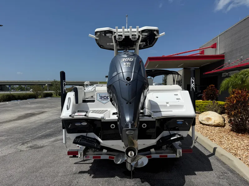 Slide: The Image of Tidewater 232 SS 2026 - 7