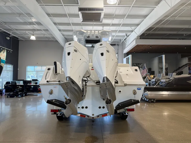 Slide: The Image of Tidewater 272 LXF 2026 - 4