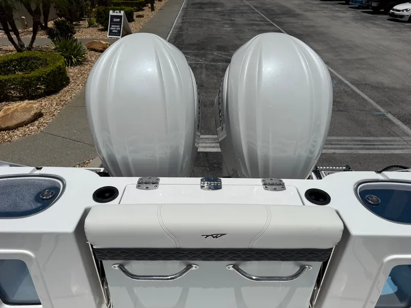 Slide: The Image of Tidewater 282 CC Adventure 2026 - 11