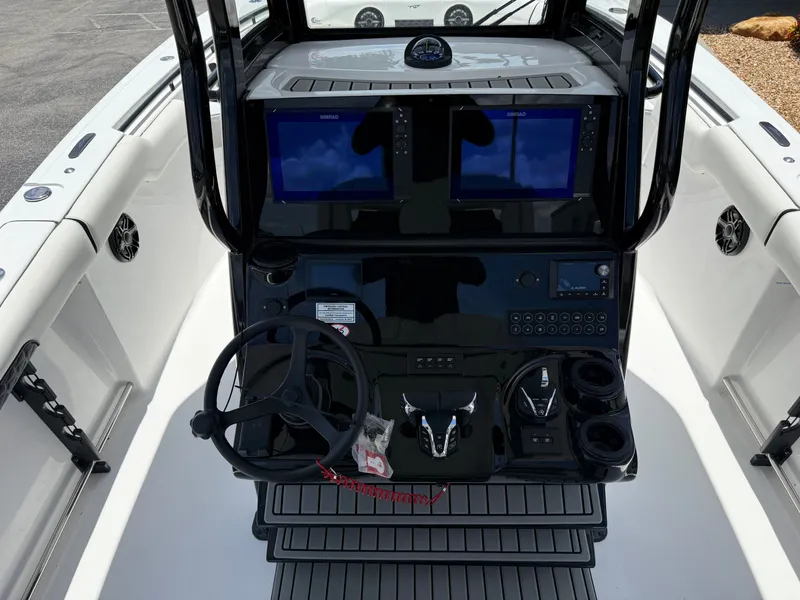 Slide: The Image of Tidewater 282 CC Adventure 2026 - 15