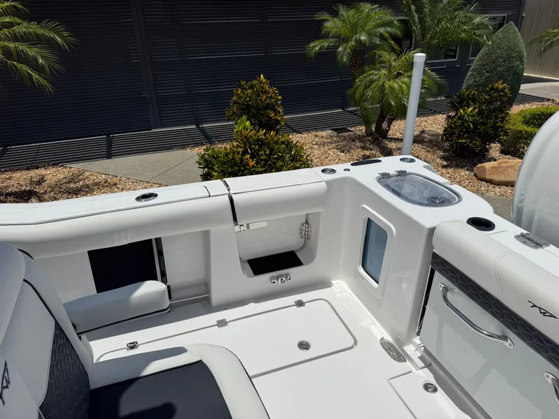 Slide: The Image of Tidewater 282 CC Adventure 2026 - 9