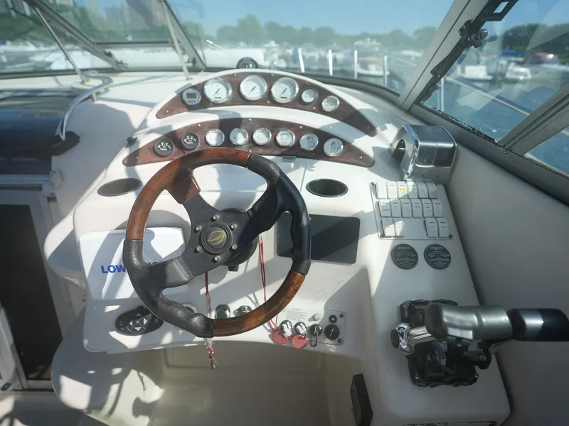 Slide: The Image of Crownline Boats 330 1999 - 12