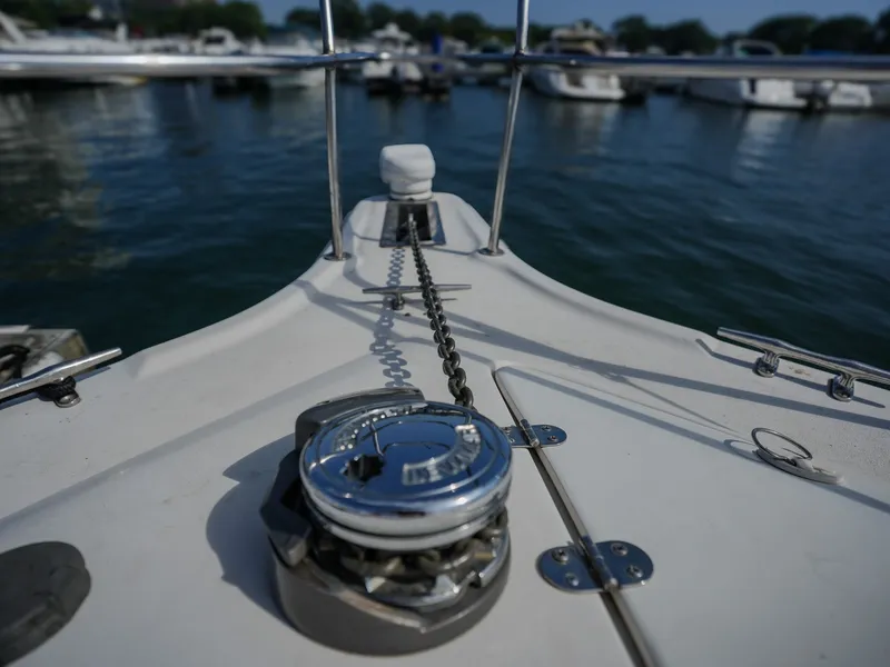 Slide: The Image of Crownline Boats 330 1999 - 25