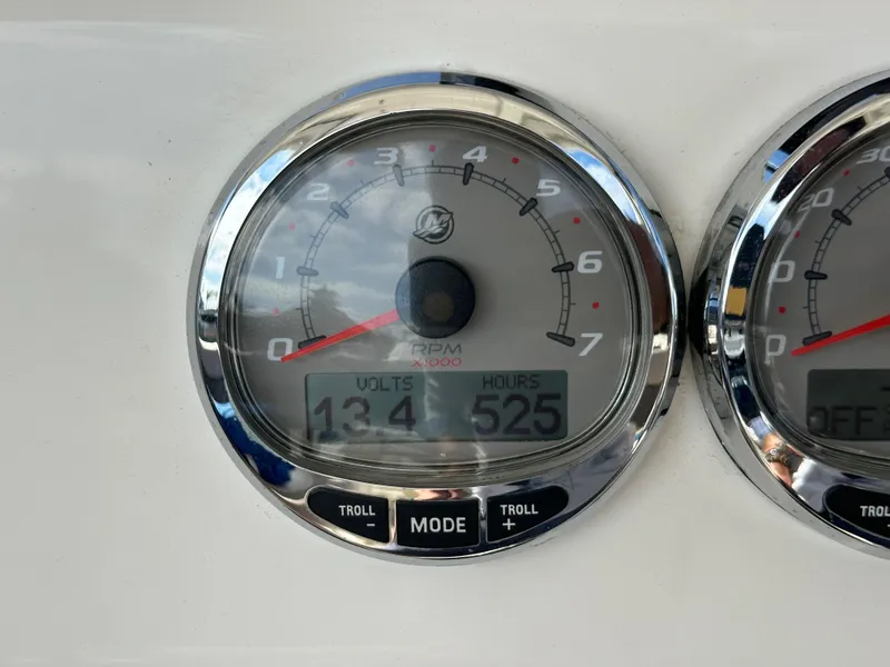 Slide: The Image of Wellcraft 290 Coastal 2018 - 52