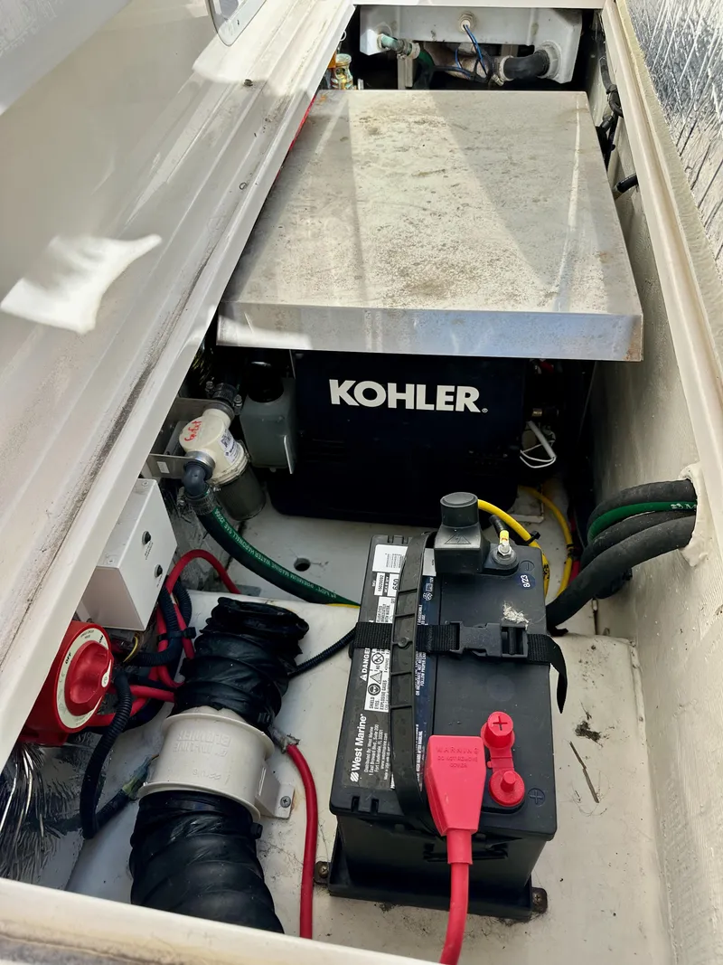 Slide: The Image of Wellcraft 290 Coastal 2018 - 54