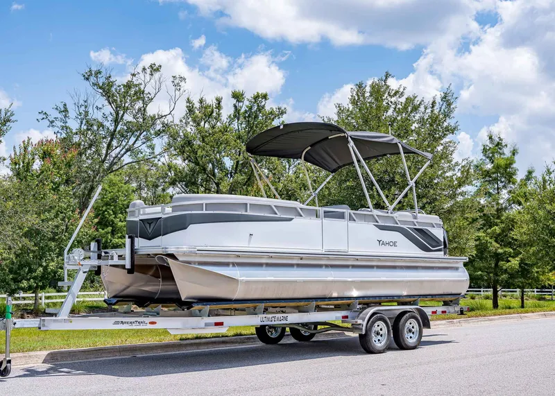 The Image of Tahoe SLT 23' Quad Lounge 2025 - 1