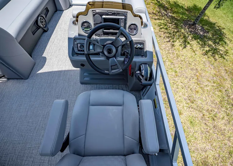 Slide: The Image of Tahoe SLT 23' Quad Lounge 2025 - 16