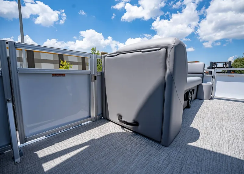 Slide: The Image of Tahoe SLT 23' Quad Lounge 2025 - 19