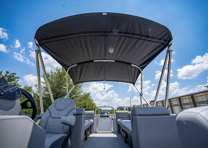 Slide: The Image of Tahoe SLT 23' Quad Lounge 2025 - 21