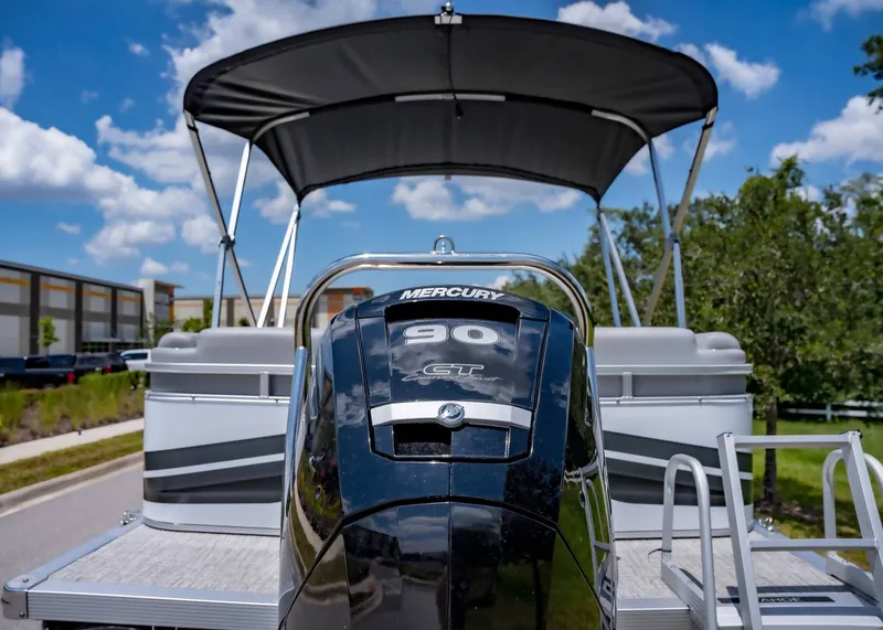 Slide: The Image of Tahoe SLT 23' Quad Lounge 2025 - 5