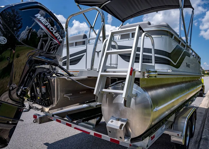 Slide: The Image of Tahoe SLT 23' Quad Lounge 2025 - 6