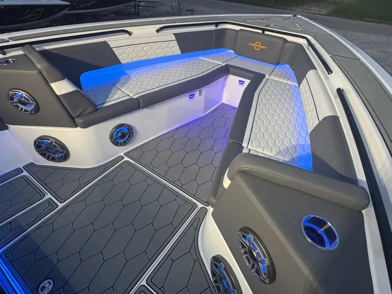 Slide: The Image of Fountain 38 SC 2023 - 55