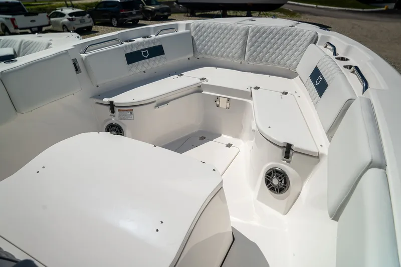 Slide: The Image of Sea Fox 268 Commander 2026 - 10