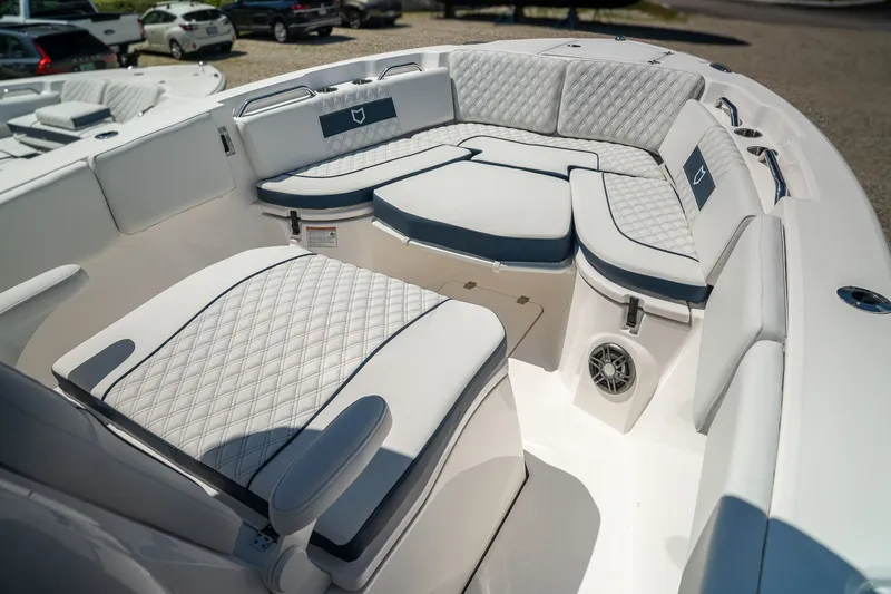 Slide: The Image of Sea Fox 268 Commander 2026 - 12