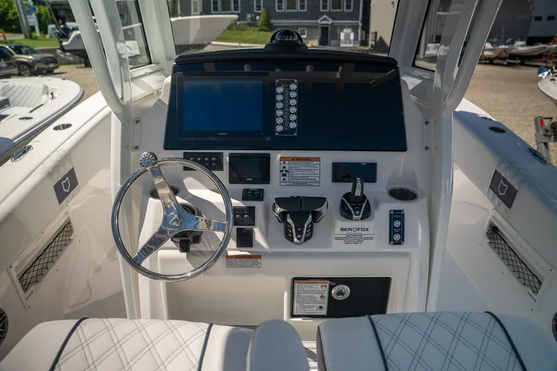 Slide: The Image of Sea Fox 268 Commander 2026 - 18