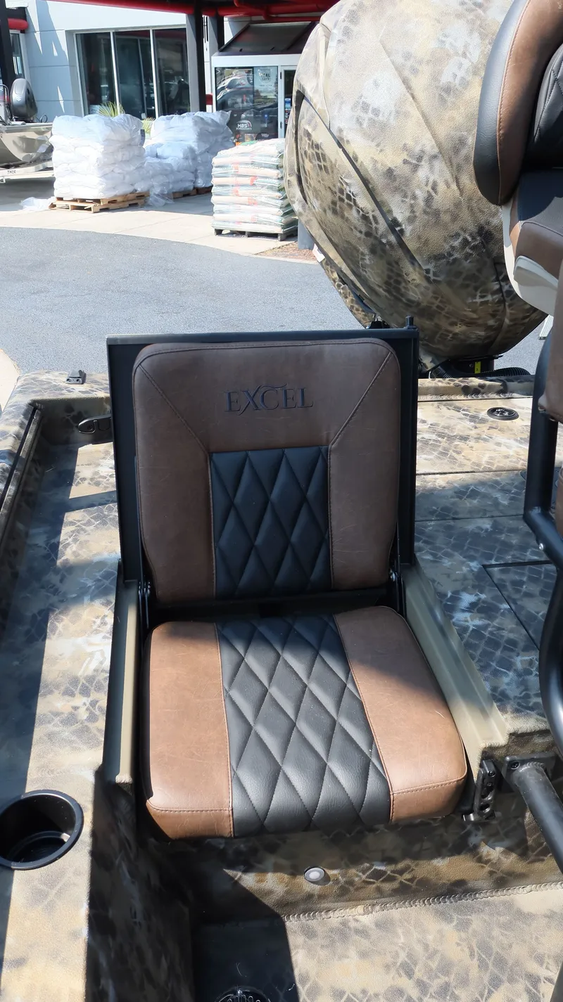 Slide: The Image of Excel Bay Pro 220 Elite 2026 - 13