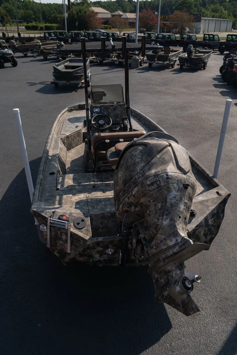 Slide: The Image of Excel Bay Pro 220 Elite 2026 - 6