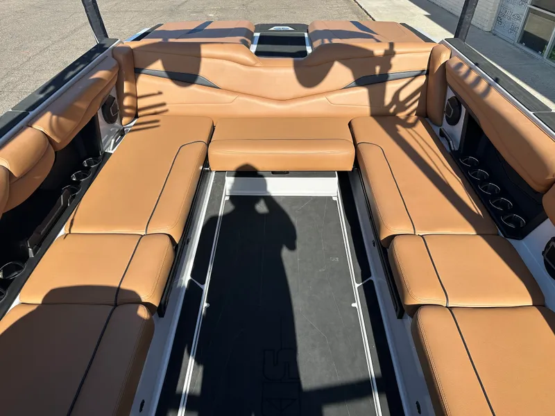 Slide: The Image of Axis Wake Research T250 2024 - 10