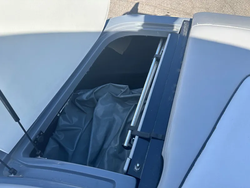 Slide: The Image of Centurion Enzo SV230 2006 - 13