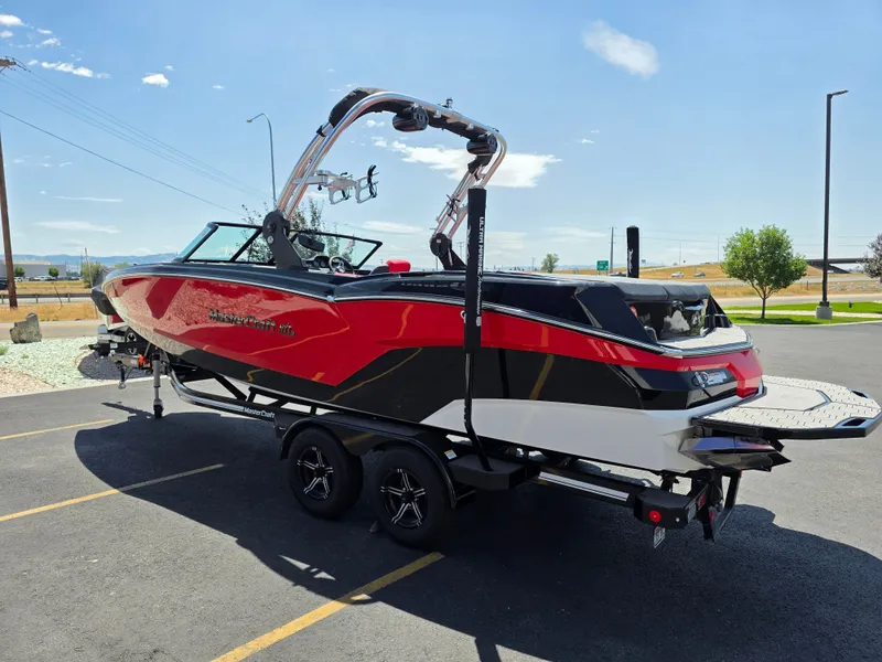 Slide: The Image of MasterCraft NXT24 2021 - 7