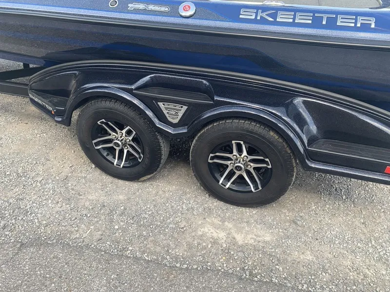 Slide: The Image of Skeeter FX20 LE 2017 - 11