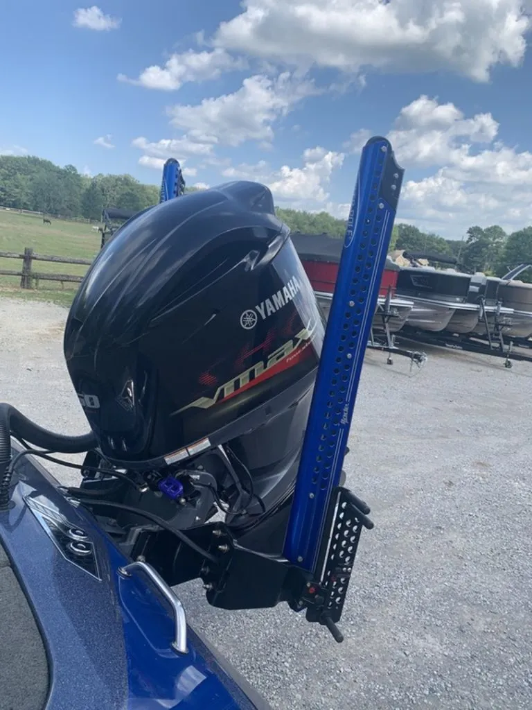 Slide: The Image of Skeeter FX20 LE 2017 - 5