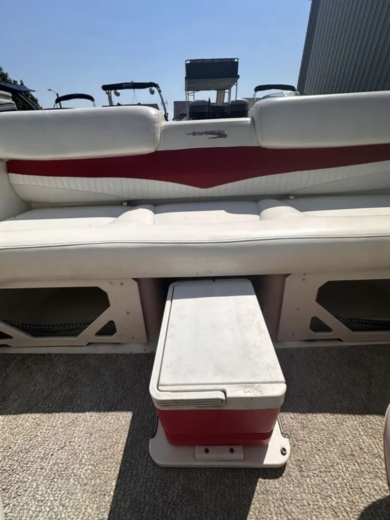 Slide: The Image of Glasron 185 GT 2009 - 4