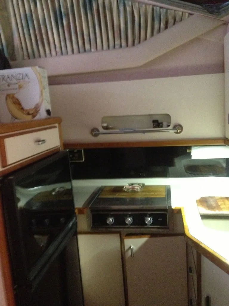 Slide: The Image of Sea Ray 340 Sedan Bridge 1988 - 4