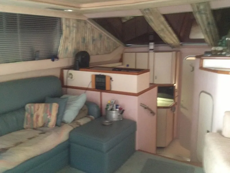 Slide: The Image of Sea Ray 340 Sedan Bridge 1988 - 5