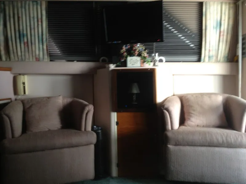 Slide: The Image of Sea Ray 340 Sedan Bridge 1988 - 6