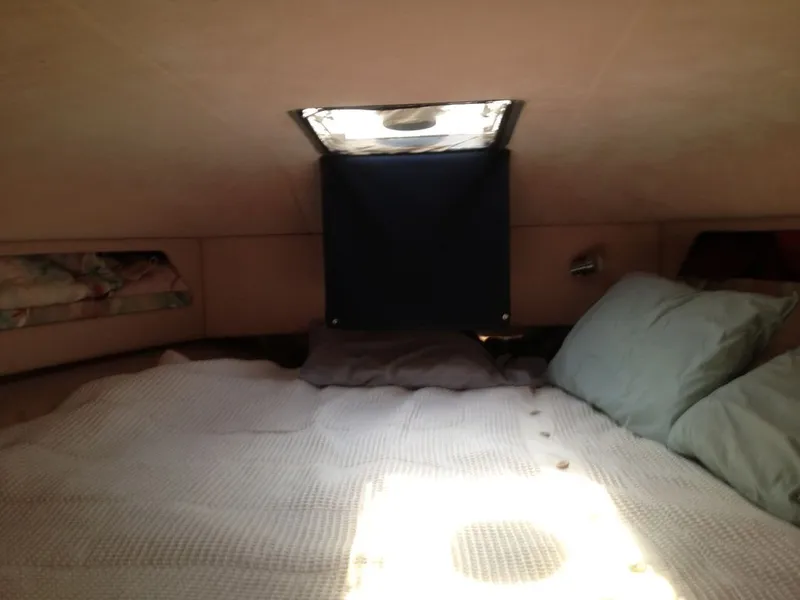 Slide: The Image of Sea Ray 340 Sedan Bridge 1988 - 8