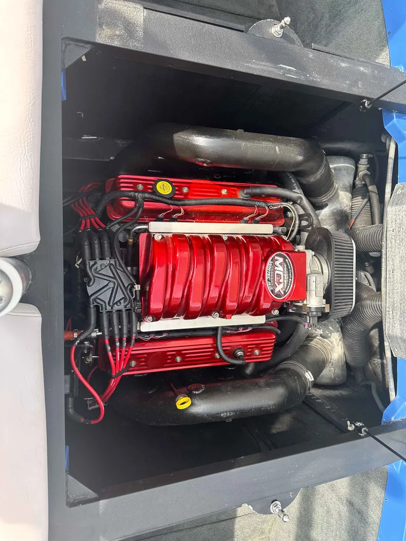 Slide: The Image of MasterCraft X2 2006 - 11