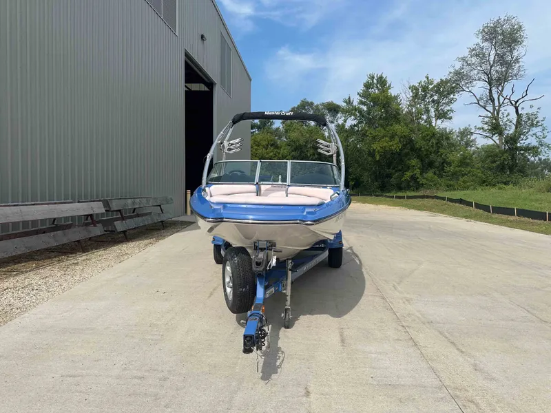 Slide: The Image of MasterCraft X2 2006 - 4