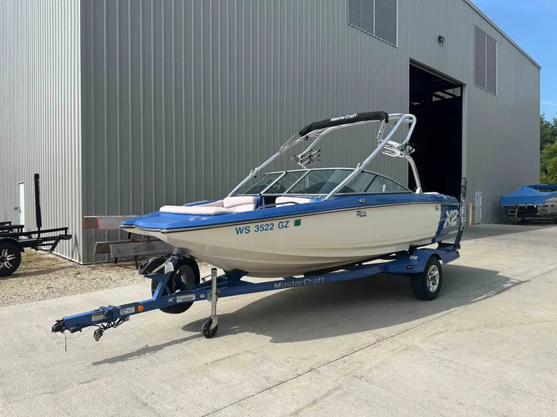 Slide: The Image of MasterCraft X2 2006 - 5