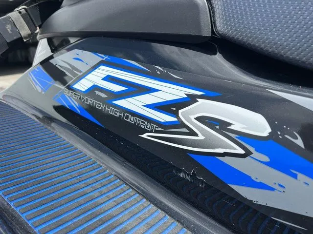 Slide: The Image of Yamaha FZ 2015 - 3