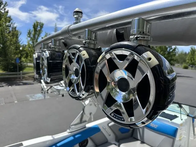 Slide: The Image of MasterCraft NXT22 2018 - 20