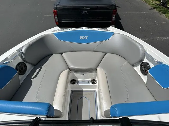 Slide: The Image of MasterCraft NXT22 2018 - 25