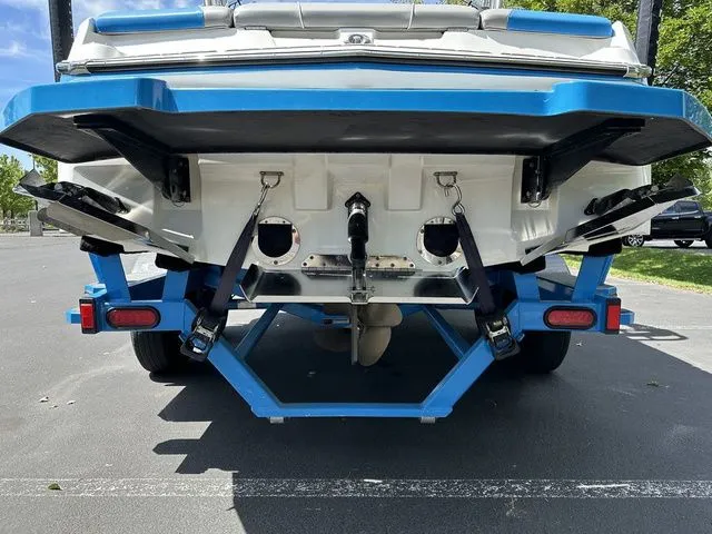 Slide: The Image of MasterCraft NXT22 2018 - 7