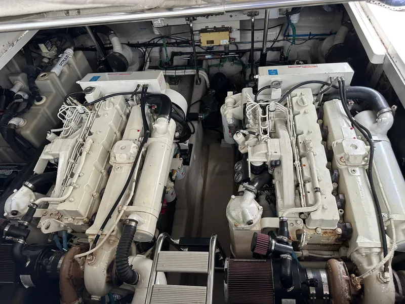 Slide: The Image of Sea Ray 420 Sundancer 2003 - 91