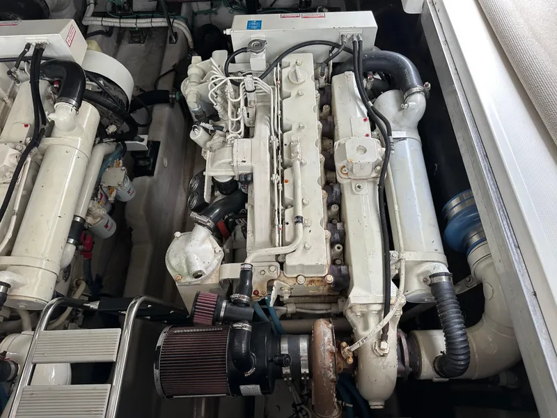 Slide: The Image of Sea Ray 420 Sundancer 2003 - 92