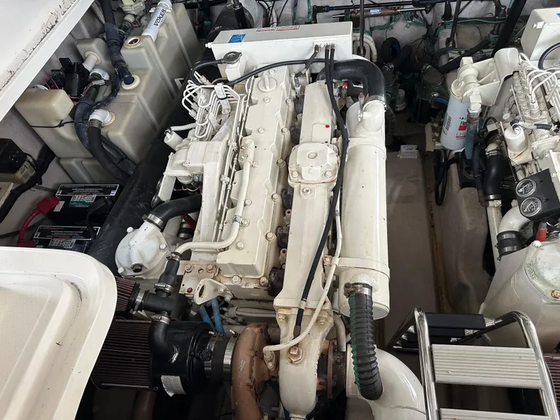 Slide: The Image of Sea Ray 420 Sundancer 2003 - 93